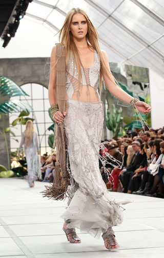 Illustration for article titled Roberto Cavalli: Slinky Flappers Meet Rich Hippies